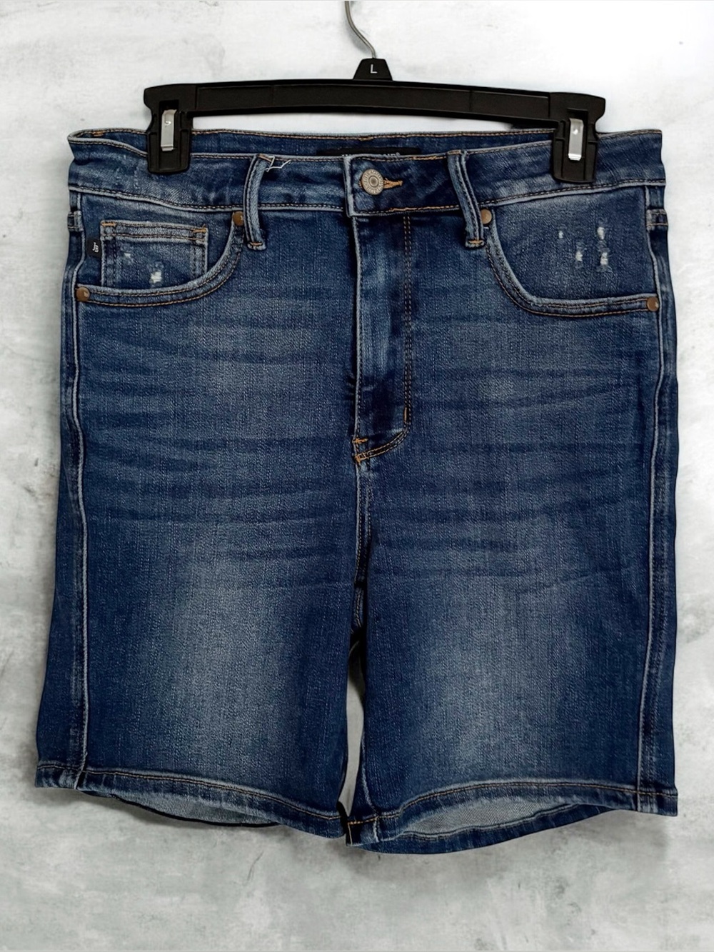 Judy blue denim short size large